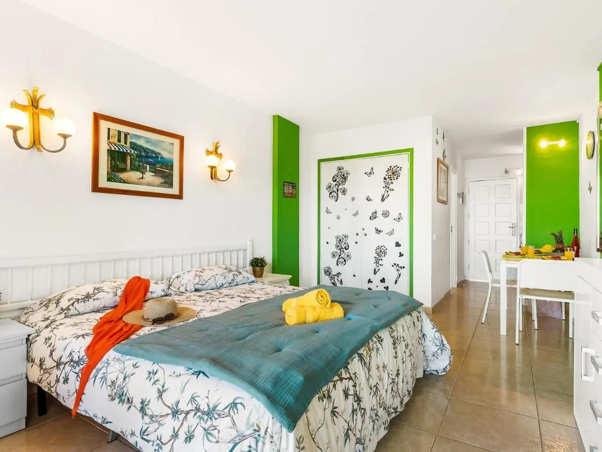 426 Wonderful Studio In Las Americas! Wi Fi Free! contacts